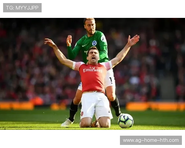 联赛颁布新规:比赛中禁止假摔,违规直接黄牌 联赛颁布新规:比赛中禁止假摔,违规直接黄牌