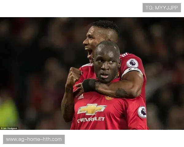 卢卡库力量型甩头破网,前场硬度决定比赛走向 卢卡库力量型甩头破网,前场硬度决定比赛走向