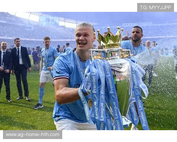 曼城哈兰德连续完成超高速冲刺